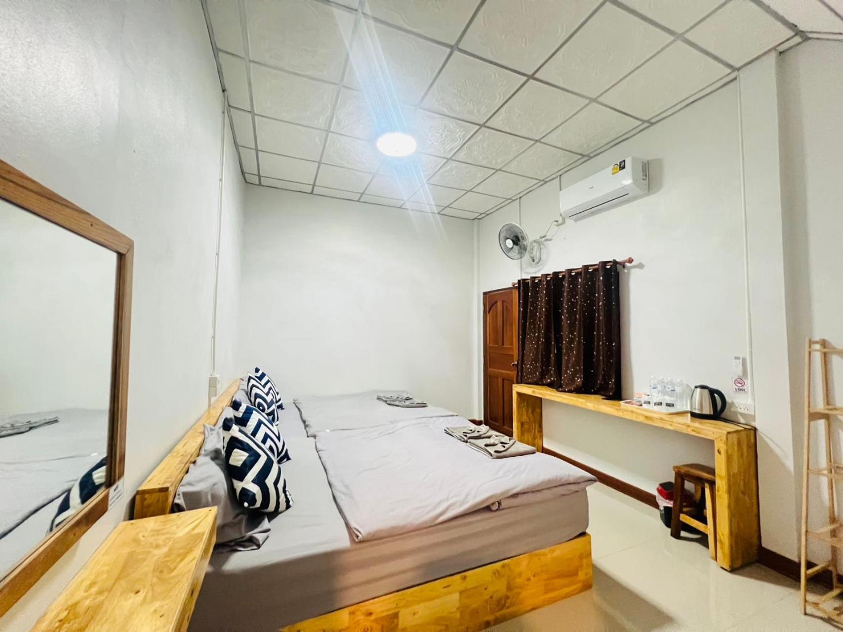 Lungwang Guest House Banrakthaj Kültér fotó