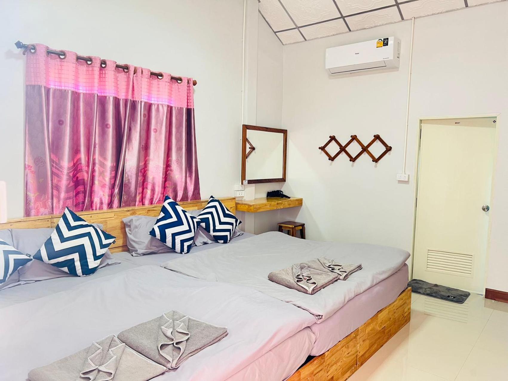 Lungwang Guest House Banrakthaj Kültér fotó