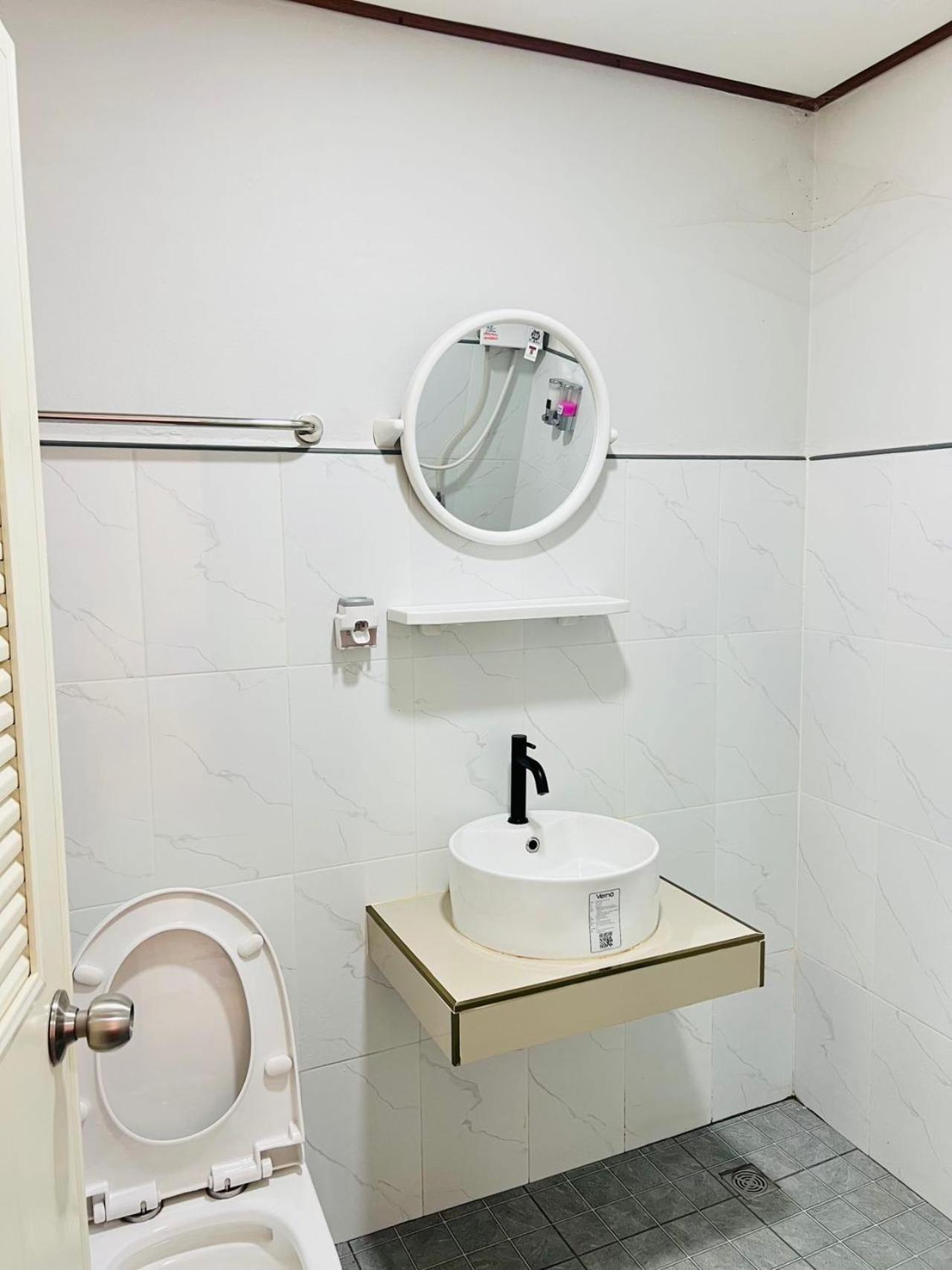 Lungwang Guest House Banrakthaj Kültér fotó
