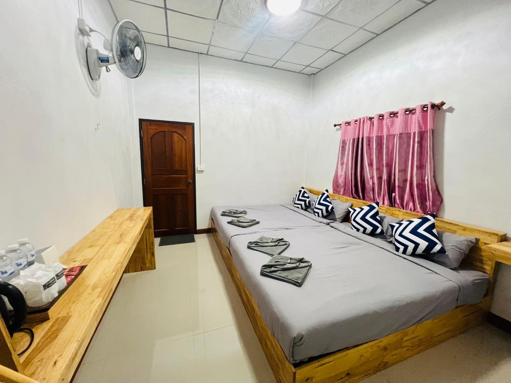 Lungwang Guest House Banrakthaj Kültér fotó