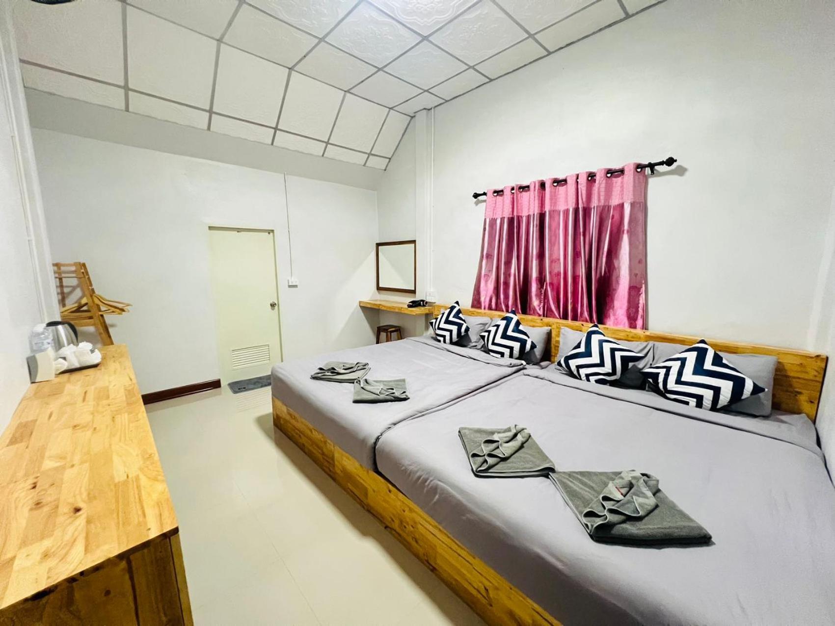 Lungwang Guest House Banrakthaj Kültér fotó