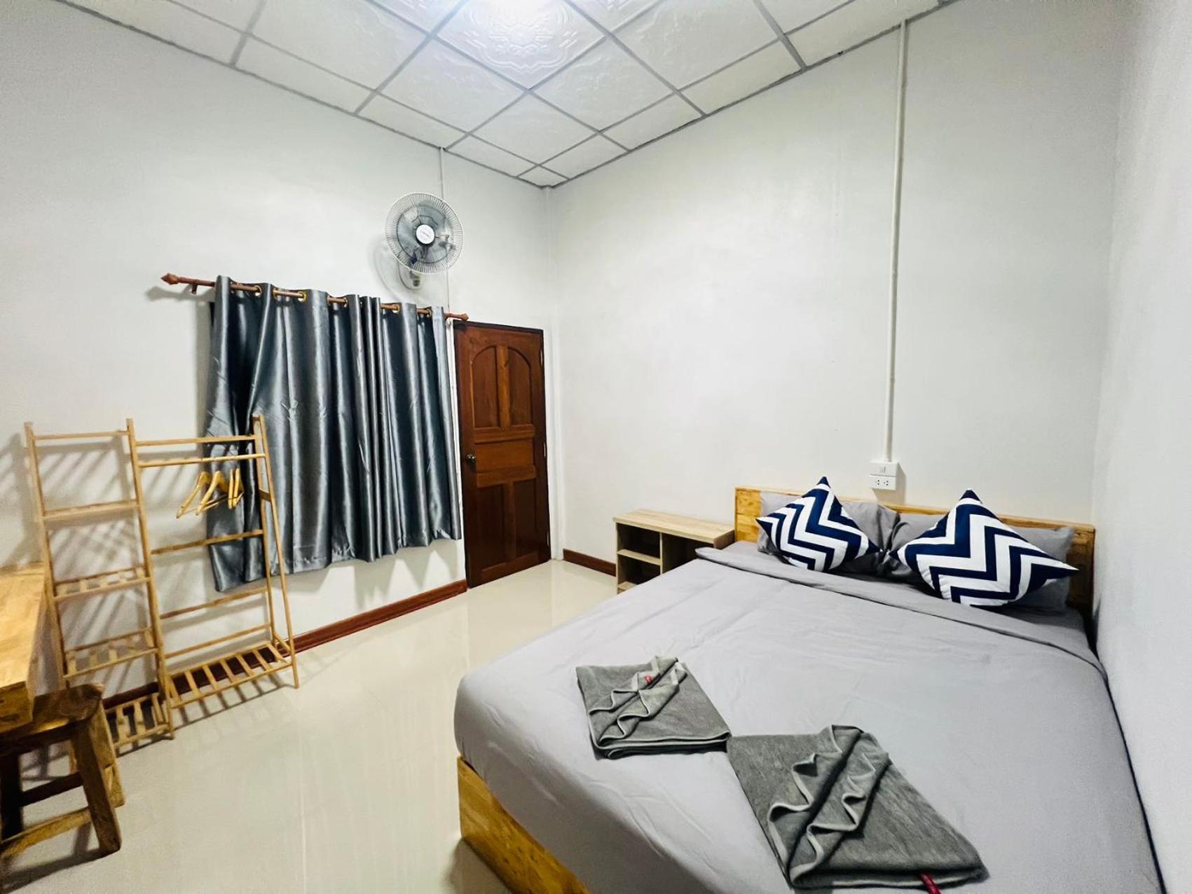 Lungwang Guest House Banrakthaj Kültér fotó
